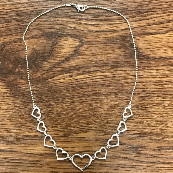 NWOT Avon Silvertone Hearts Necklace - Picture 2 of 6